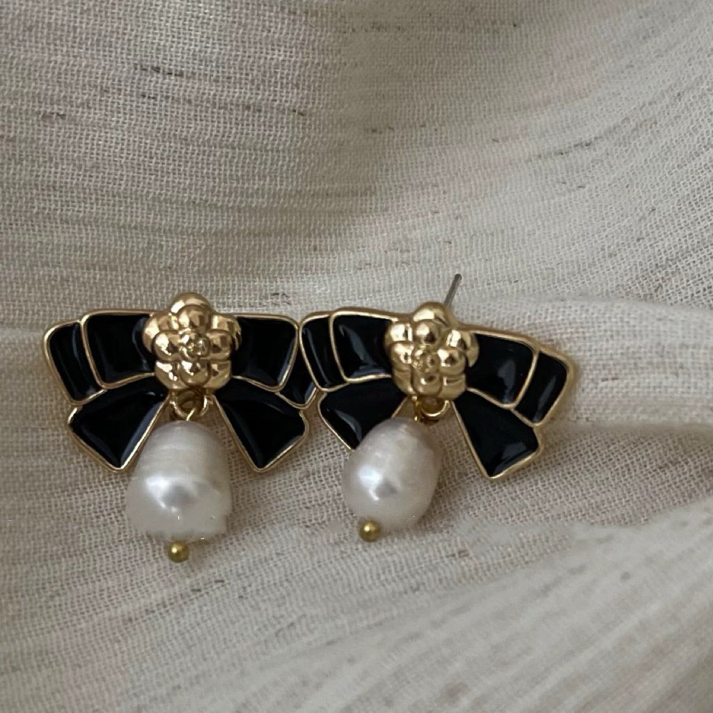 "Swan Lake" Earring ”スワンレイク”ピアス R02086