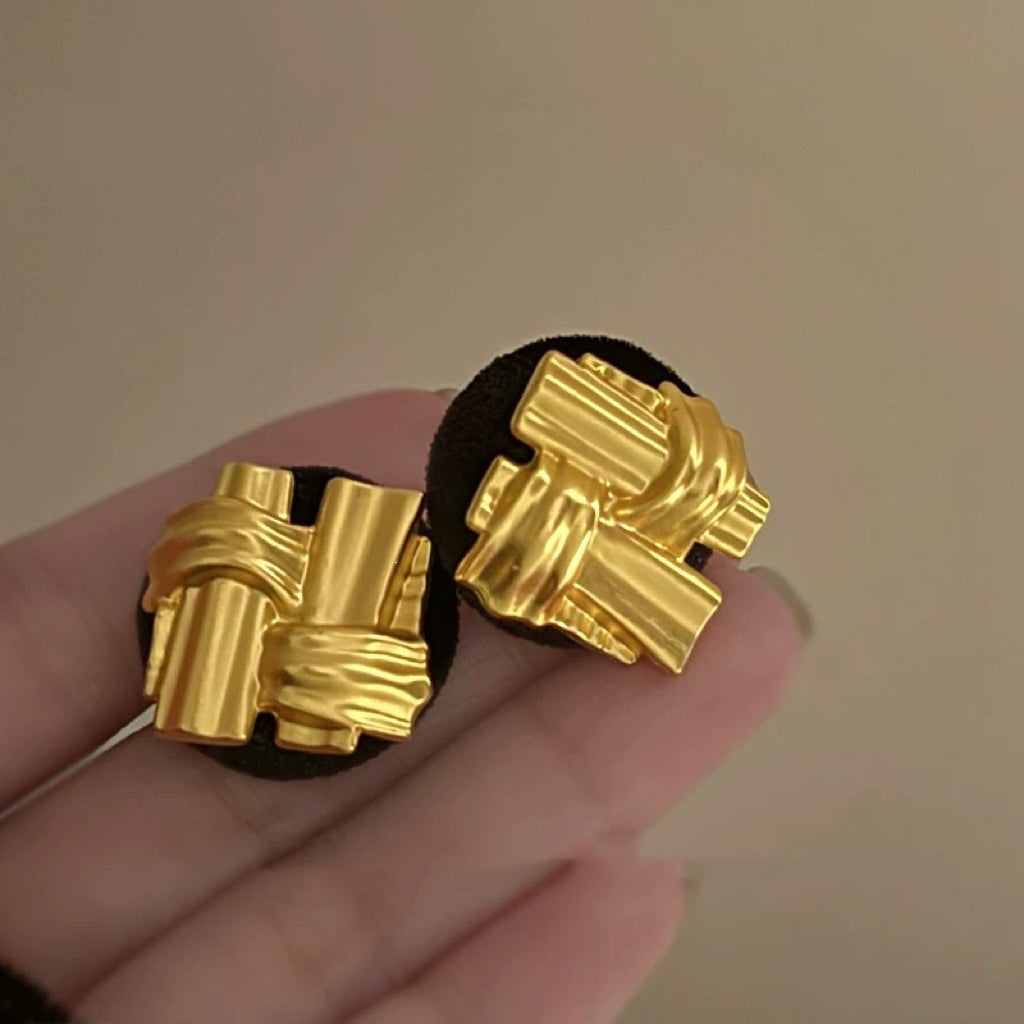 "Velvet Black" Earring ”ベルベットブラック”ピアス R02067