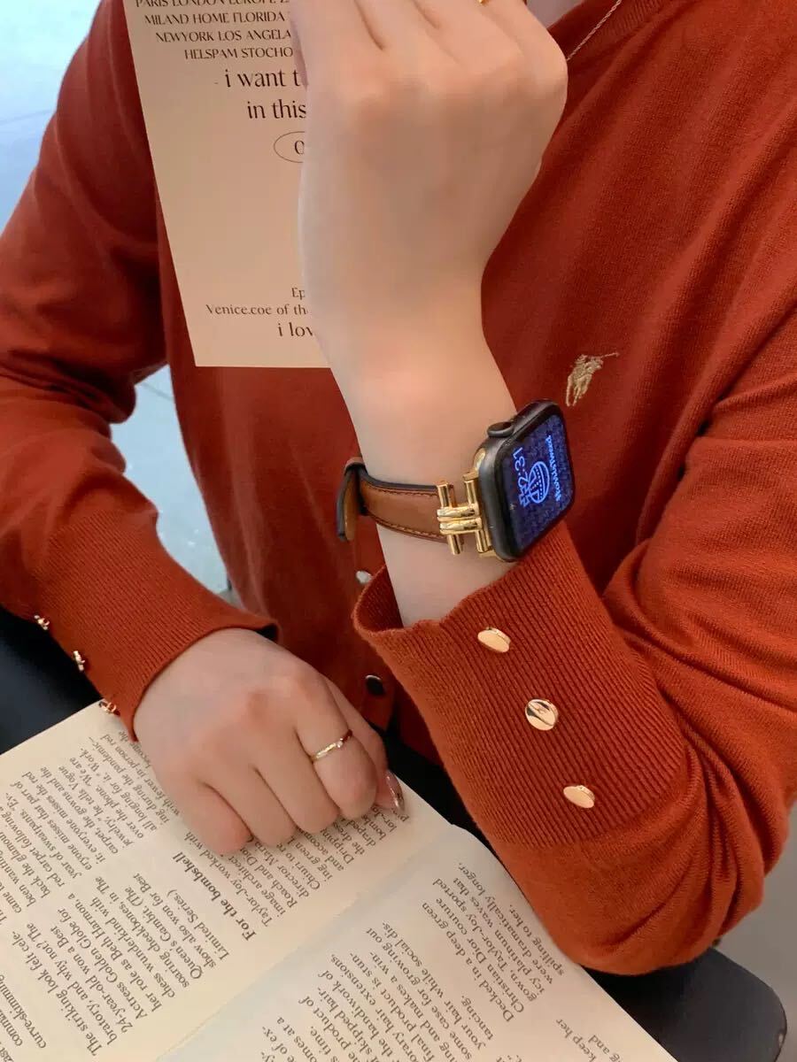 Leather & Gold Apple Watch Band レザーApple Watch バンド R01291