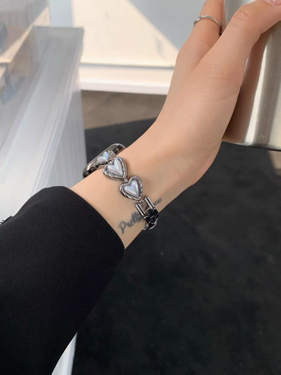 Heart Bracelet Apple Watch Band ハートブレスレットApple Watchバンド R01329