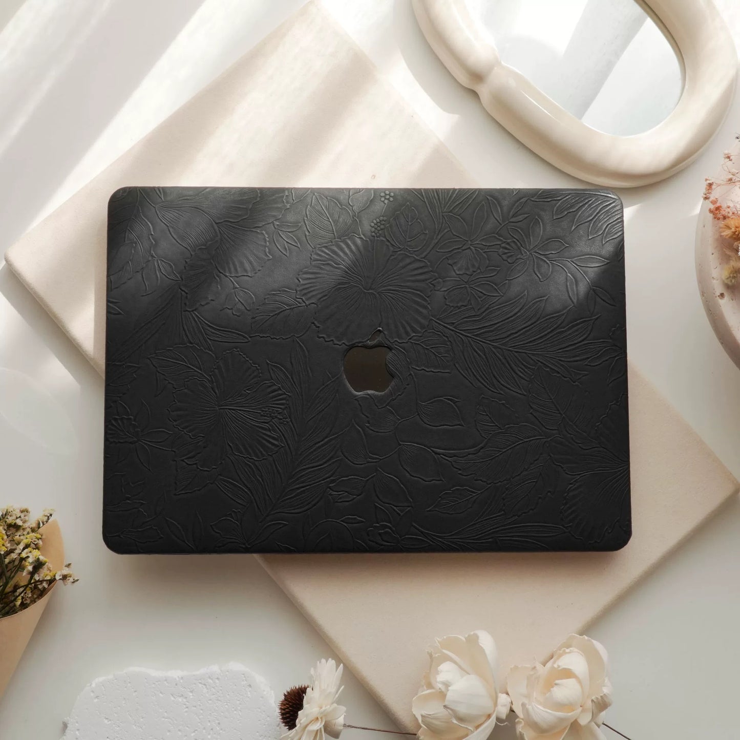 Black 3D Flower print MacBook Cover ブラック立体花柄MacBookカバー R02022