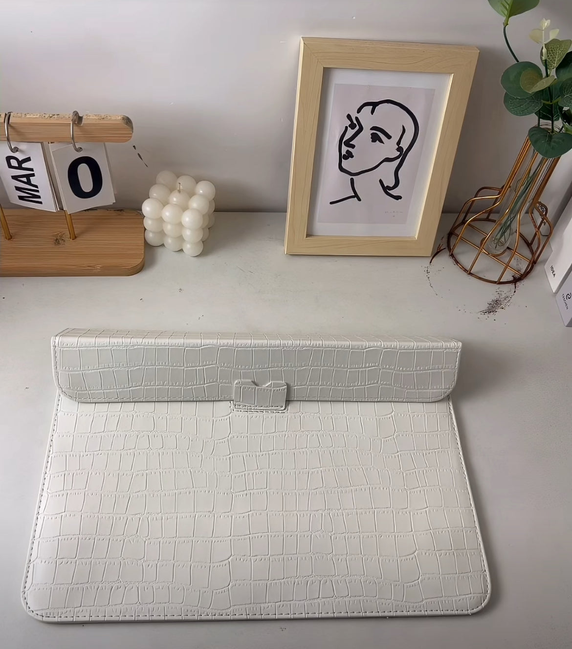 White Leather MacBook Bag ホワイトレザーMacBookバッグ R02032