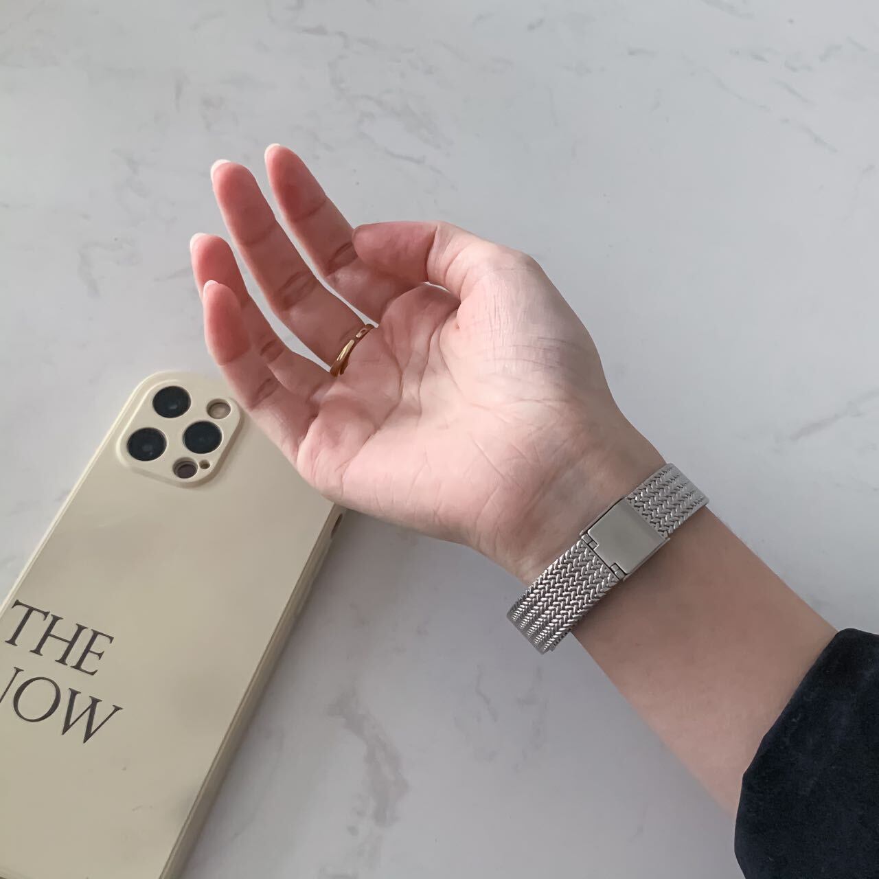 Simple Skinny Apple Watch Band R01167