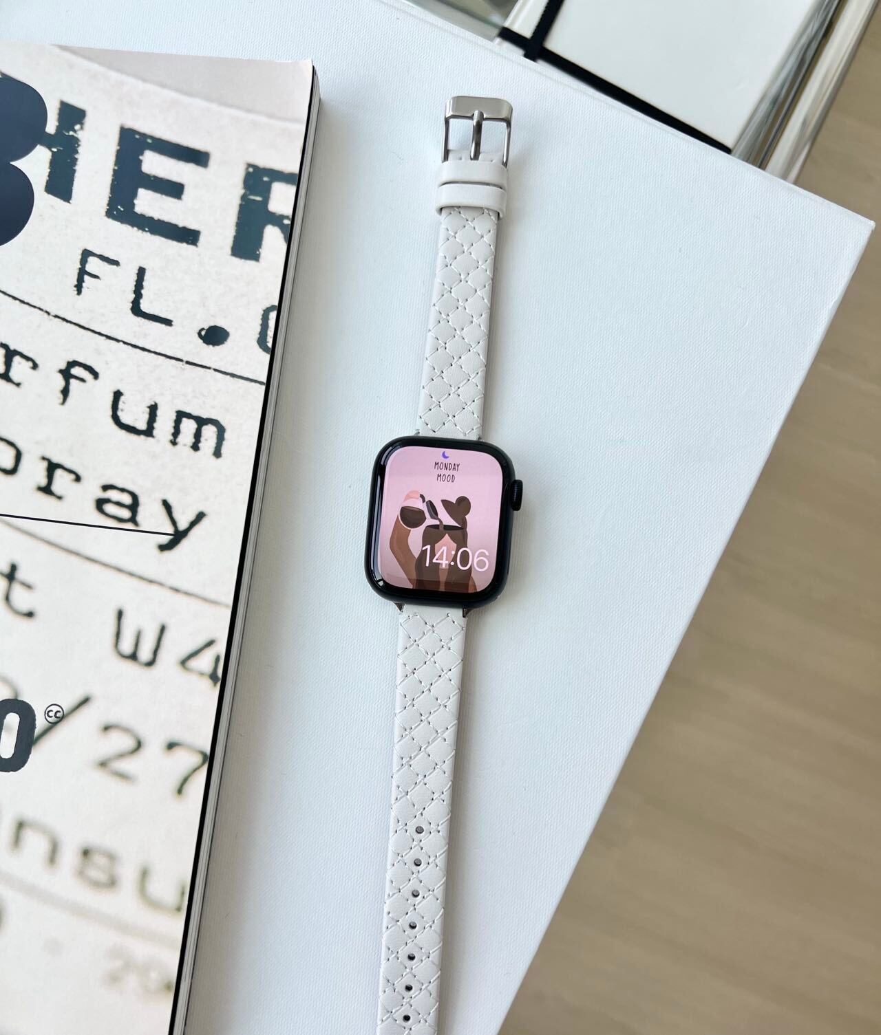 Simple Skinny Diamond lattice Apple Watch Belt R01202