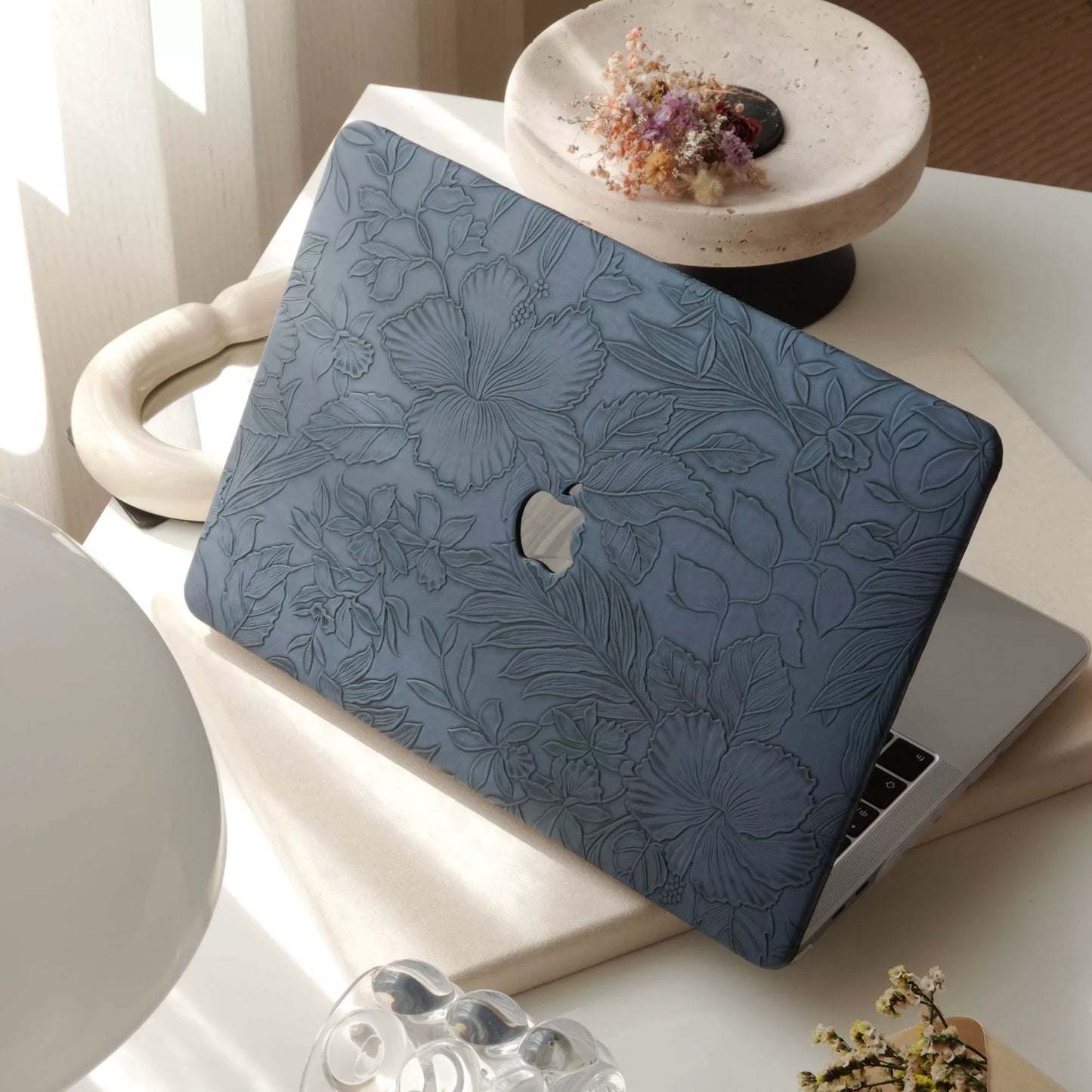 Navy Blue 3D Flower print MacBook Cover ネイビーブルー立体花柄MacBookカバー R02015