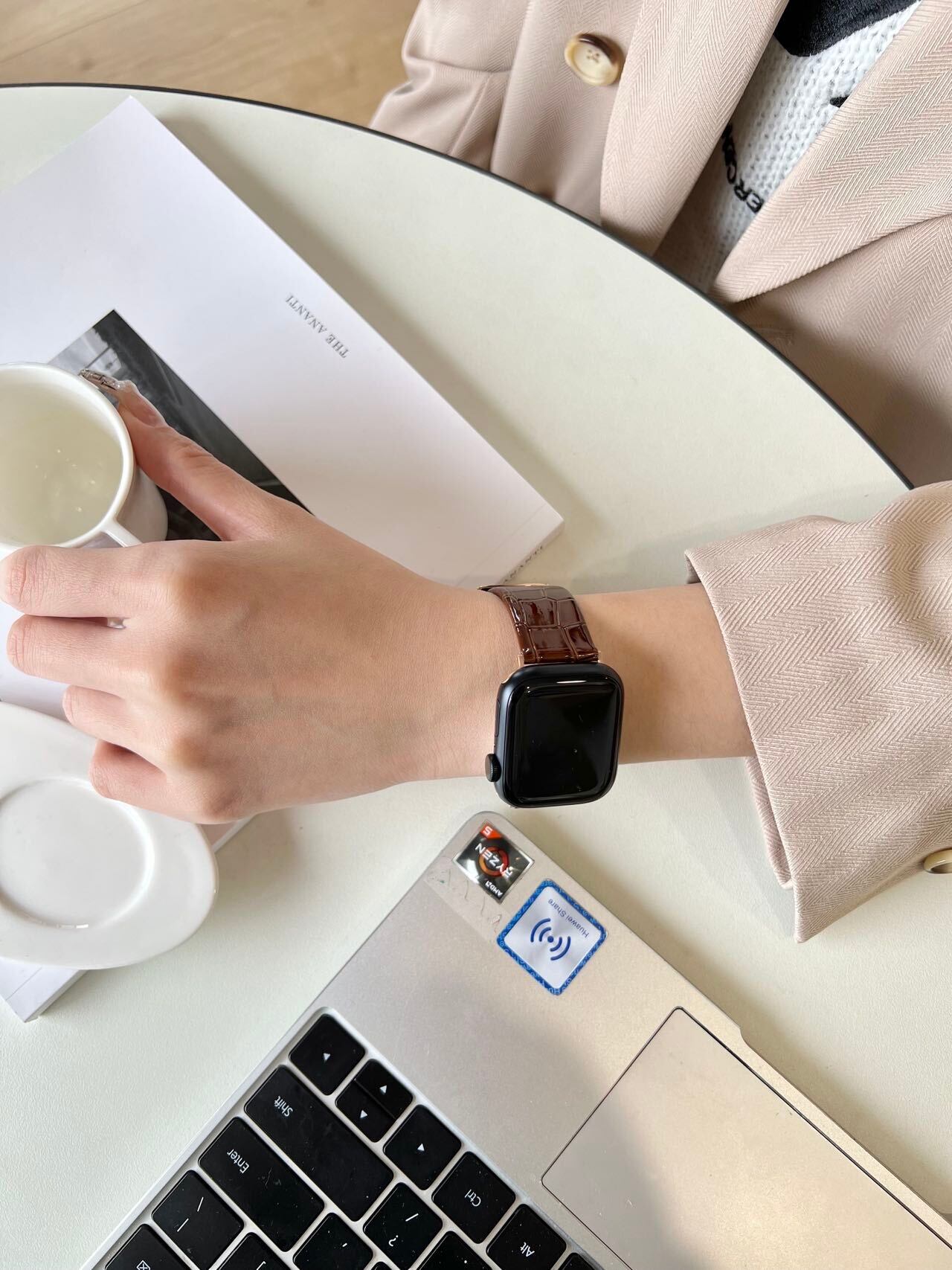 Leather Apple Watch Band R01178