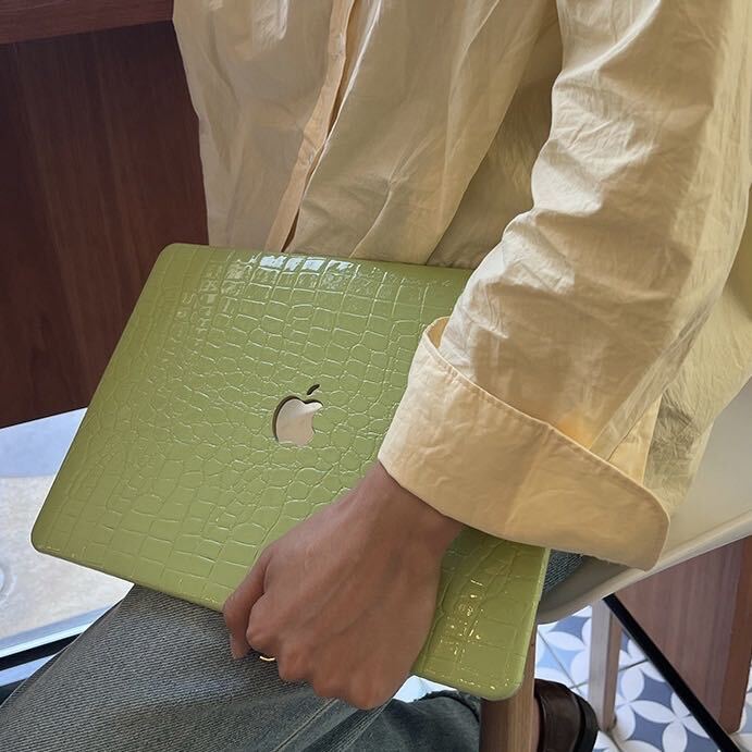 Green Leather MacBook Cover グリーンレザーMacBookカバー R01305