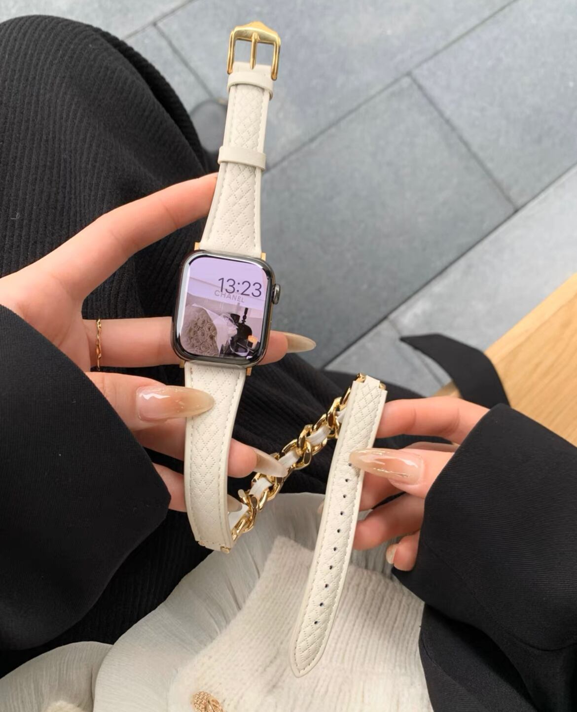 Long Chain White Leather Apple Watch Band ロングチェーンホワイトレザーApple Watchバンド R01326