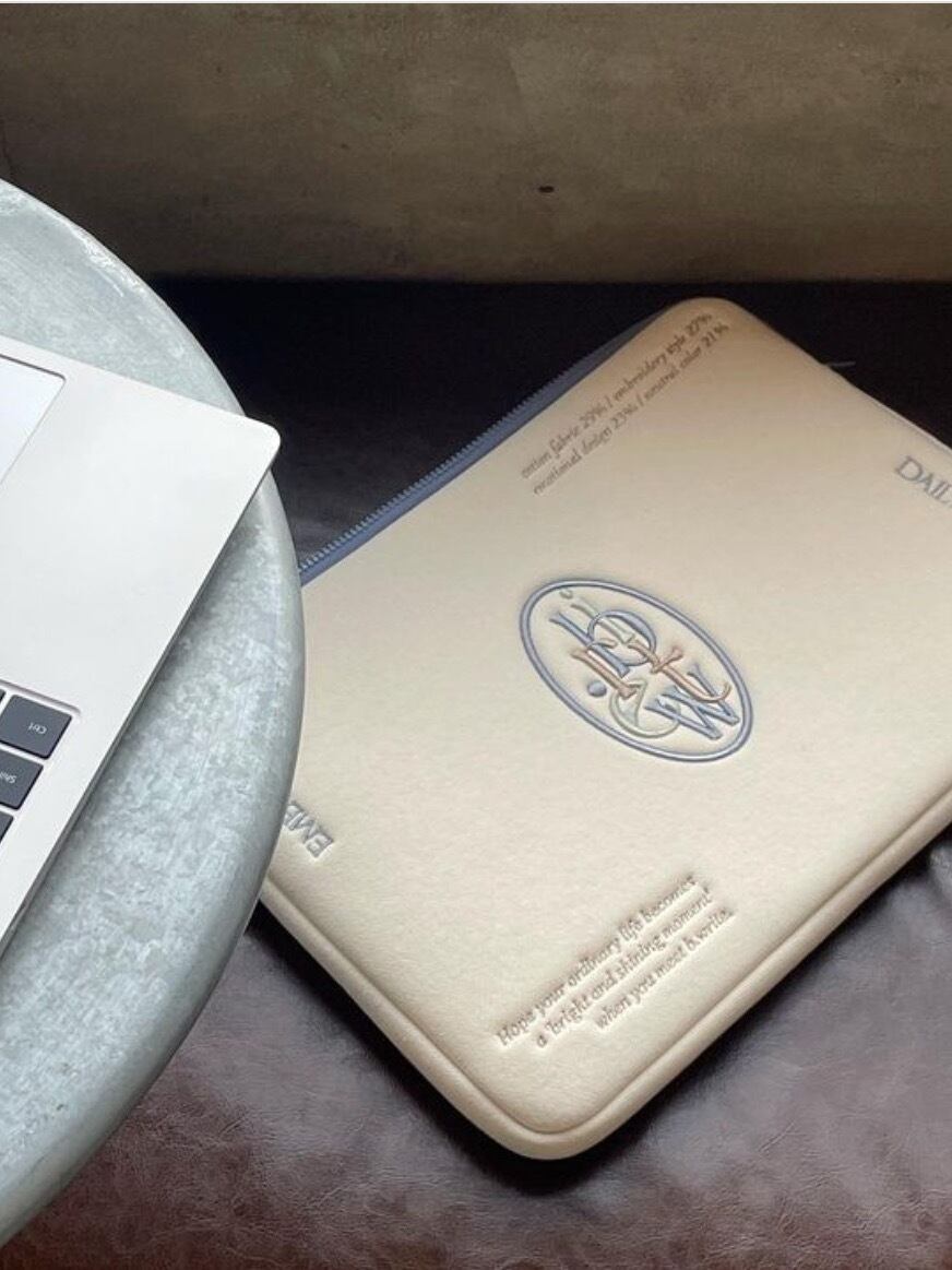 Fluffy Cream Color MacBook iPad Bag モコモコクリームカラーMacBook iPadバッグ R01348