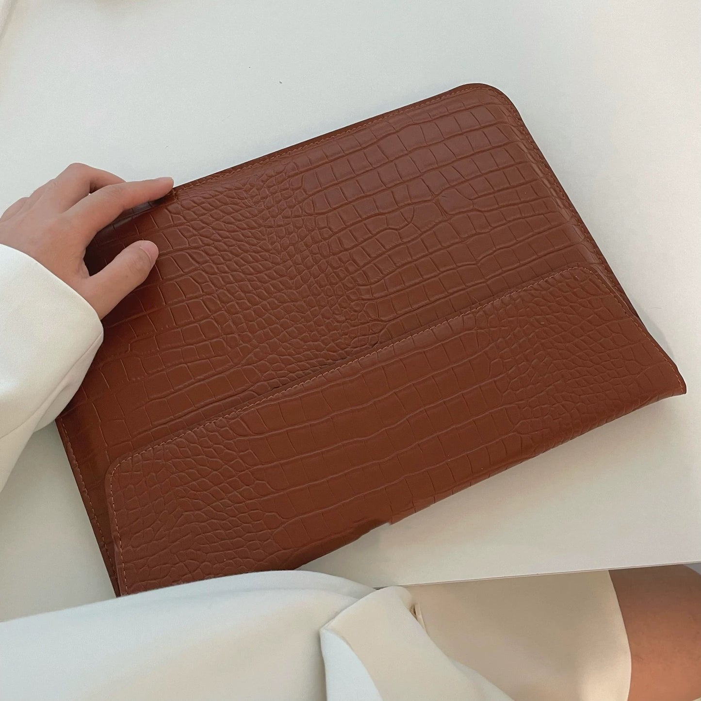 Brown Leather MacBook Bag ブラウンレザーMacBookバッグ R02033