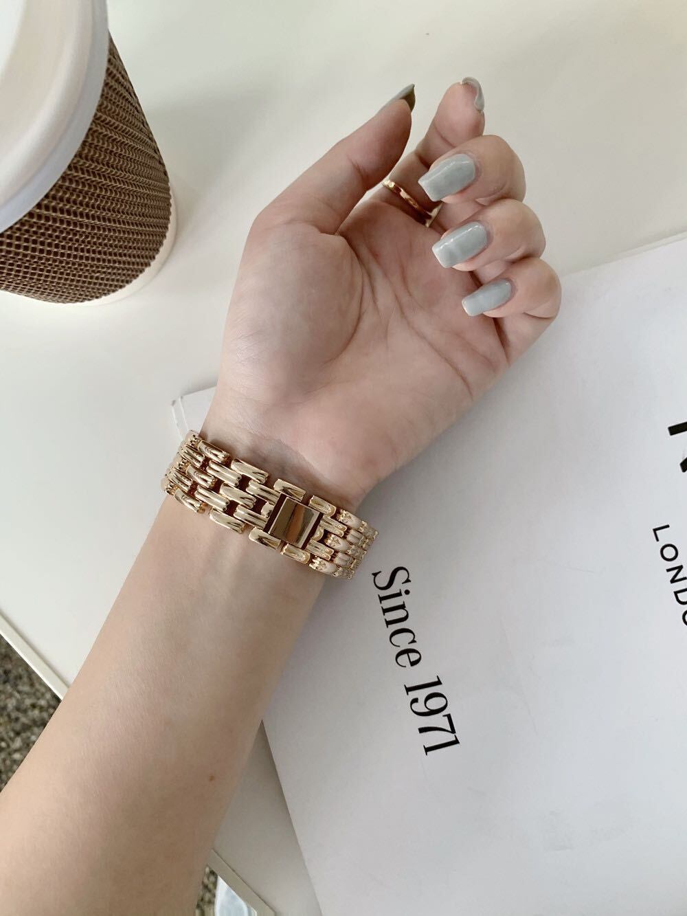 Simple Stripe Apple Watch Band R01169
