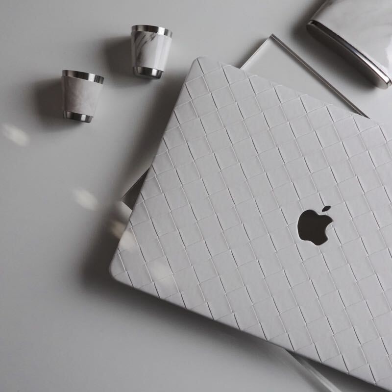 White Weave MacBook Cover ホワイト編みMacBookカバー R01240