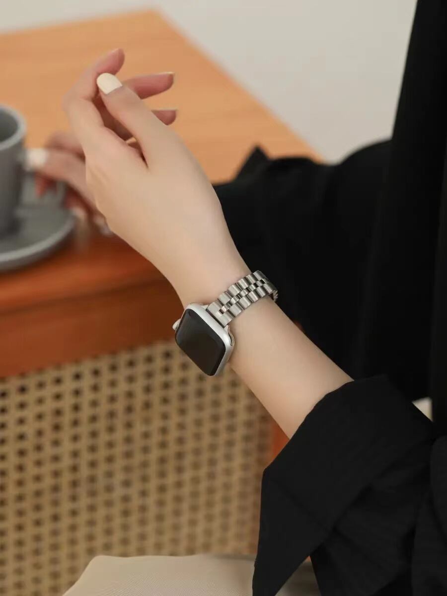 Silver & Black Simple Apple Watch Band R01177