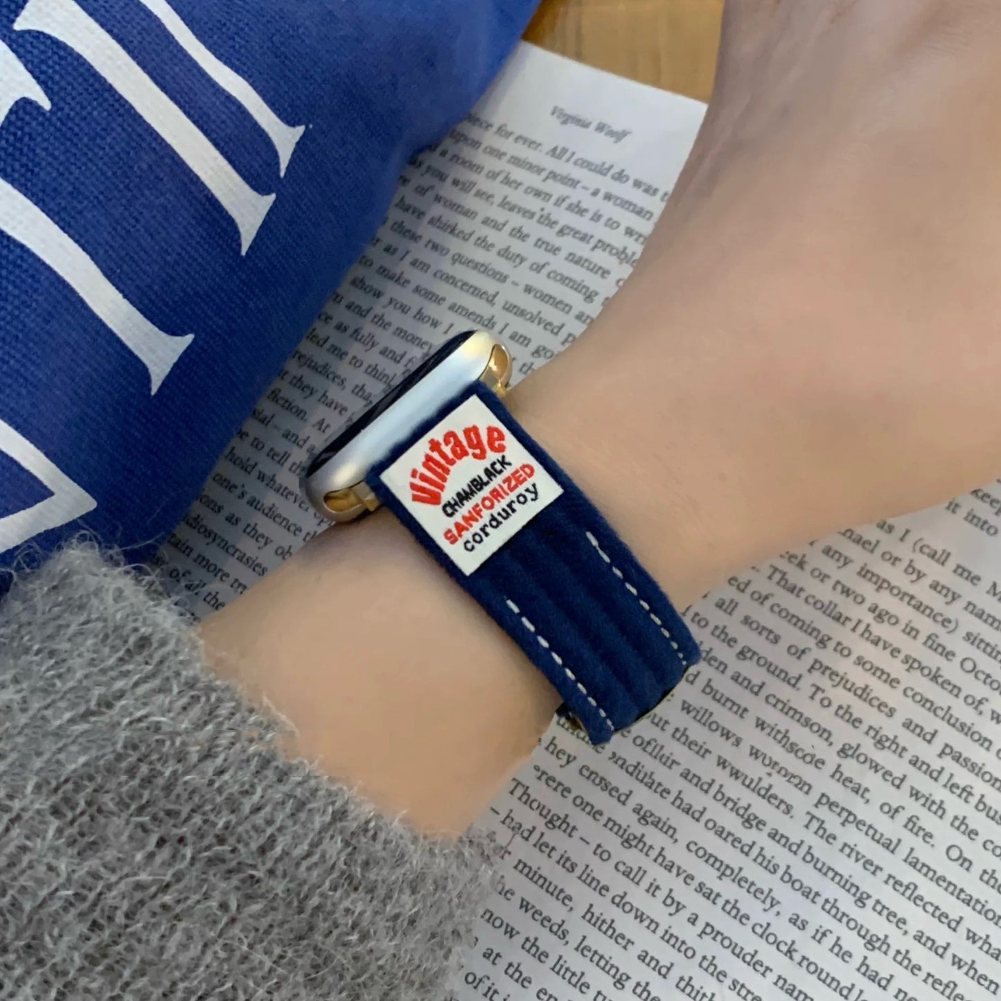 Fluffy Vintage Style Apple Watch Band モコモコビンテージ風AppleWatchバンド R02062