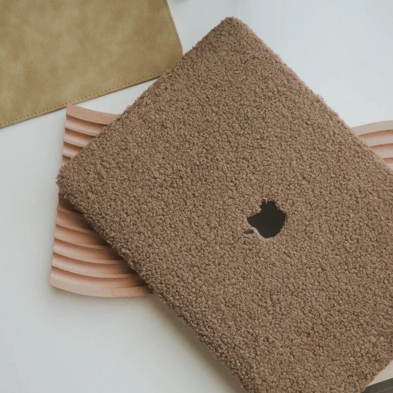 Fluffy Brown MacBook Cover モコモコブラウンMacBookカバー R01312