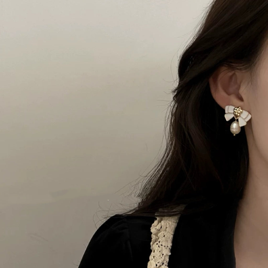 "Swan Lake" Earring ”スワンレイク”ピアス R02086
