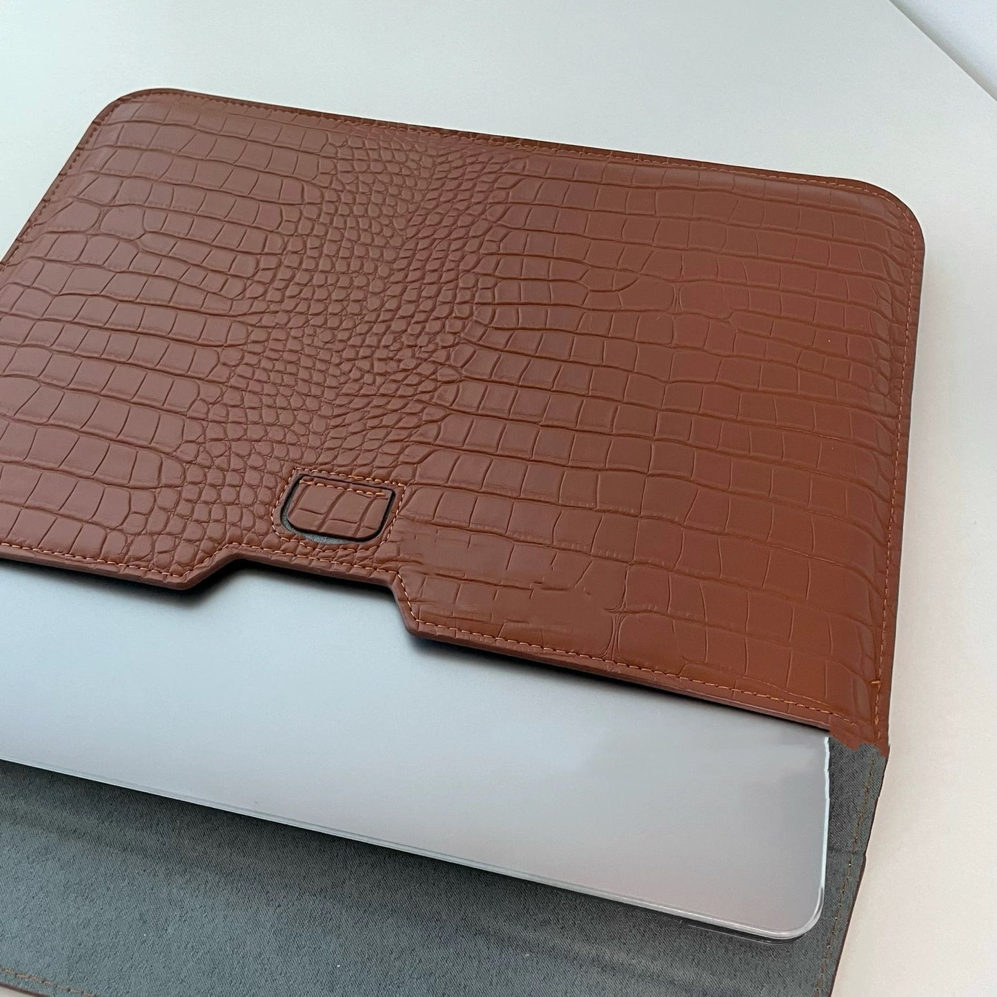 Brown Leather MacBook Bag ブラウンレザーMacBookバッグ R02033