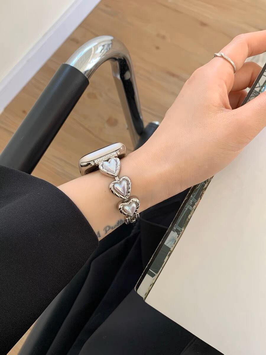 Heart Bracelet Apple Watch Band ハートブレスレットApple Watchバンド R01329
