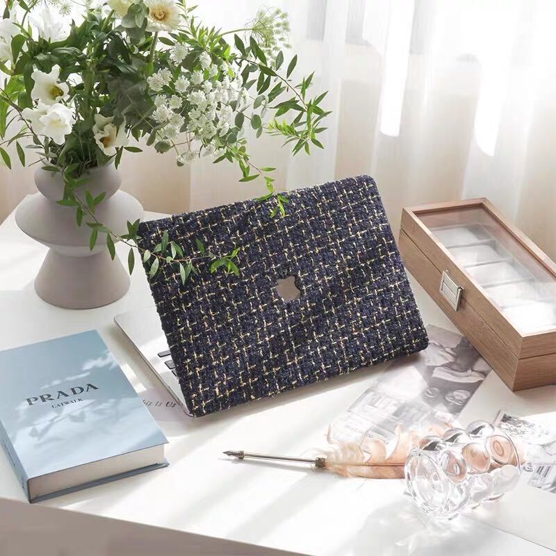 Navy Gold Tweed MacBook Cover ネイビーゴールドツイードMacBookカバー R01421