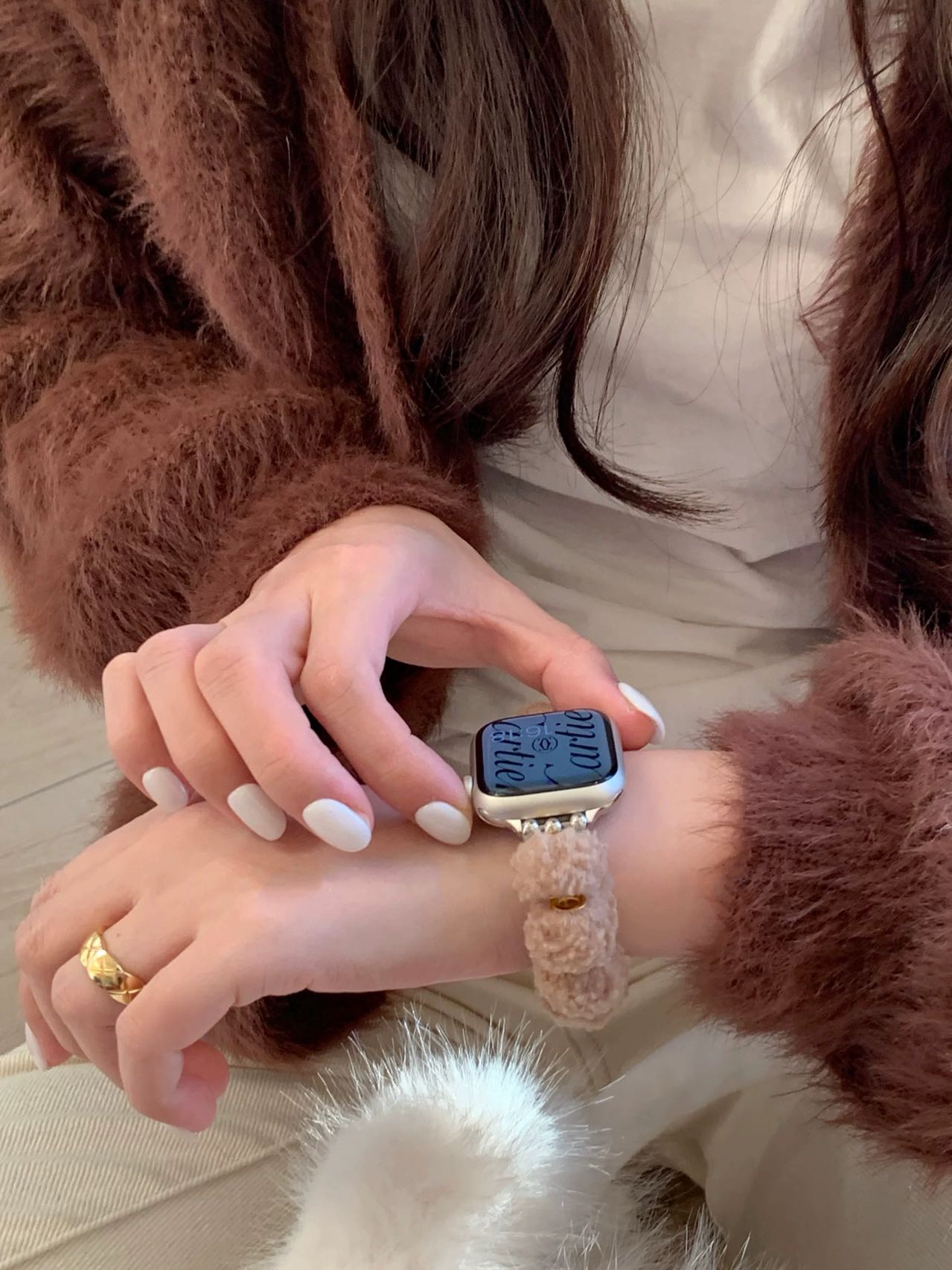 Fluffy Ball Apple Watch Band モコモコボールAppleWatchバンド R02052
