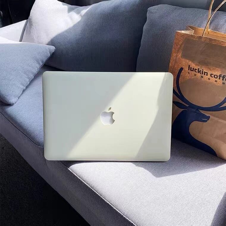 Macbookパソコンカバー Cream クリーム R01170