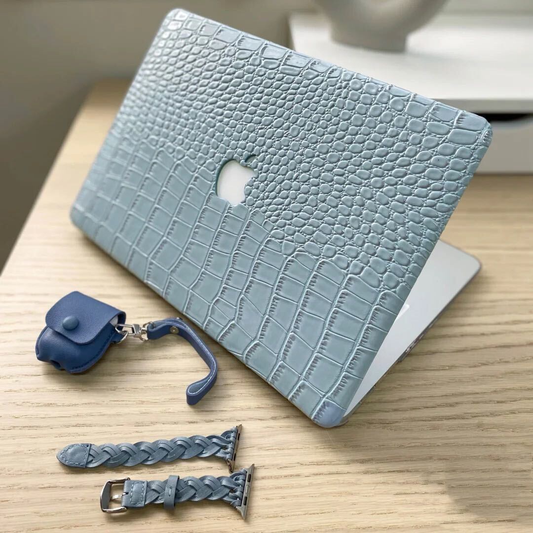 Light Blue Leather MacBook Cover ライトブルーレザーマックブックカバー MC0024