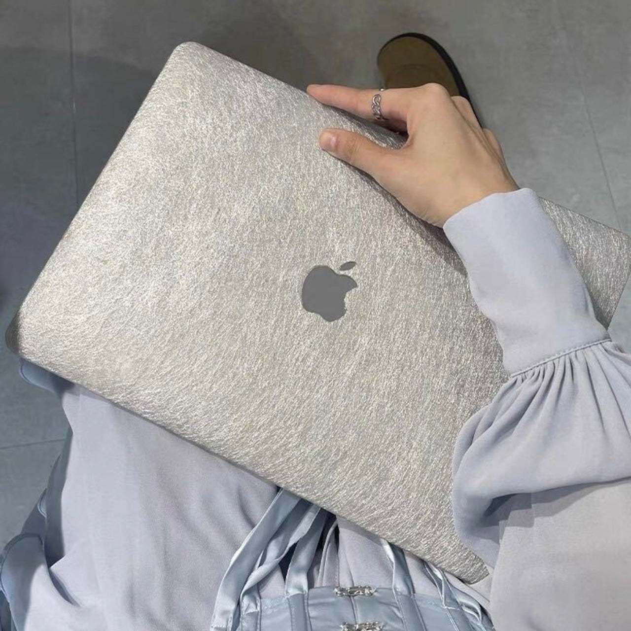 Silver Silk Pattern MacBook Cover シルバーシルク柄MacBookカバー R01448