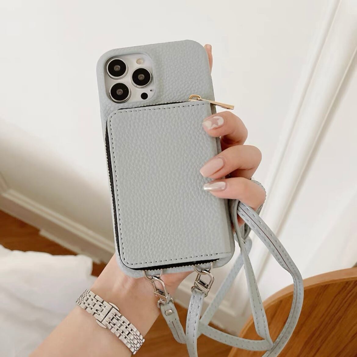 Leather Shoulder iPhone case with Big Card Holder レザーショルダースマホケースとチャック式大きなカードホルダー R01424