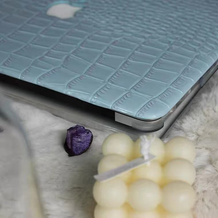 Light Blue Leather MacBook Cover ライトブルーレザーマックブックカバー MC0024