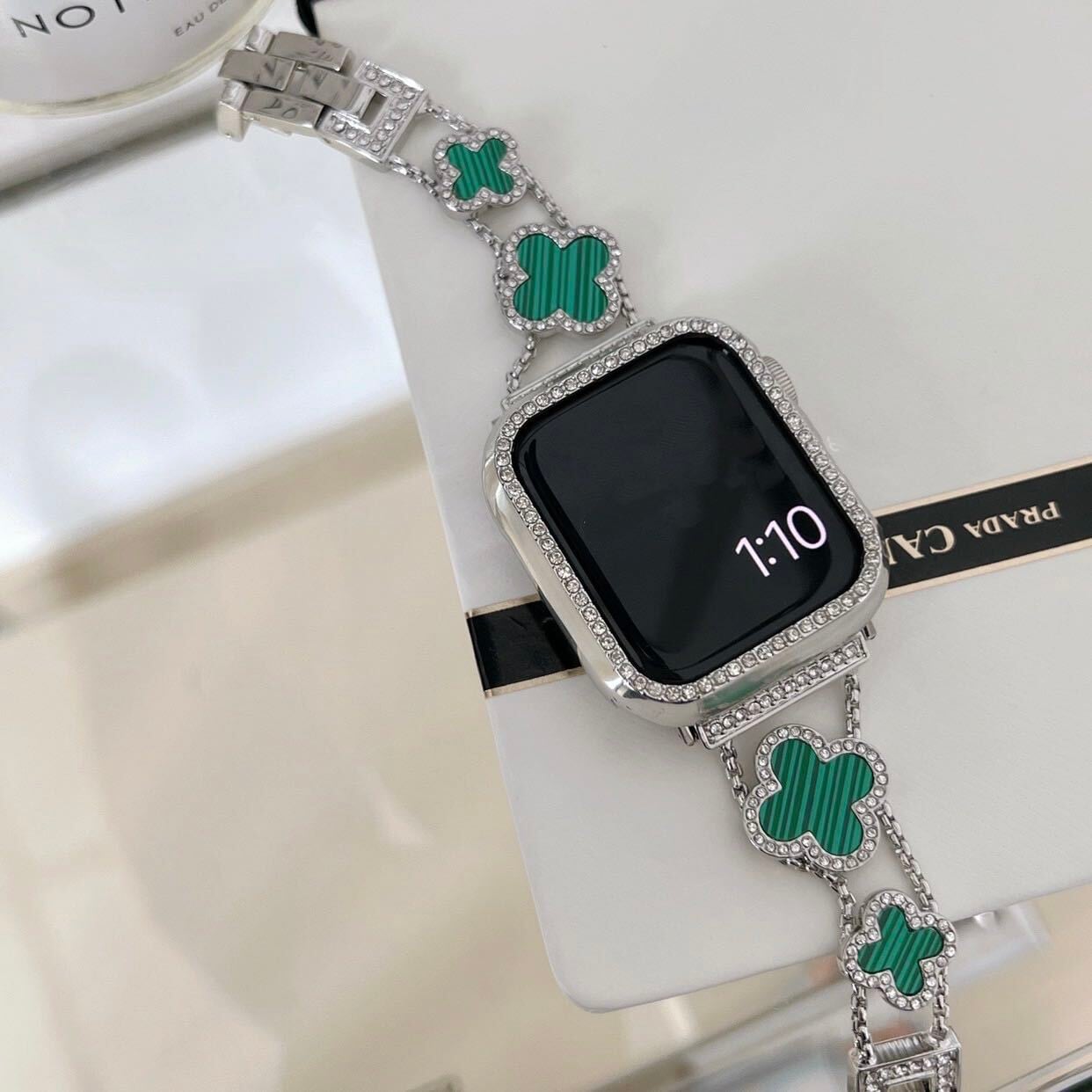 Silver×Green Shining Clover Apple Watch Band キラキラクローバーApple Watchバンド R01252