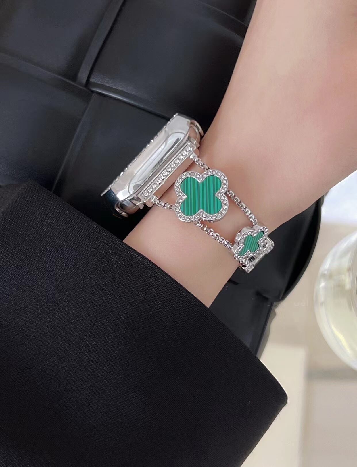 Silver×Green Shining Clover Apple Watch Band キラキラクローバーApple Watchバンド R01252