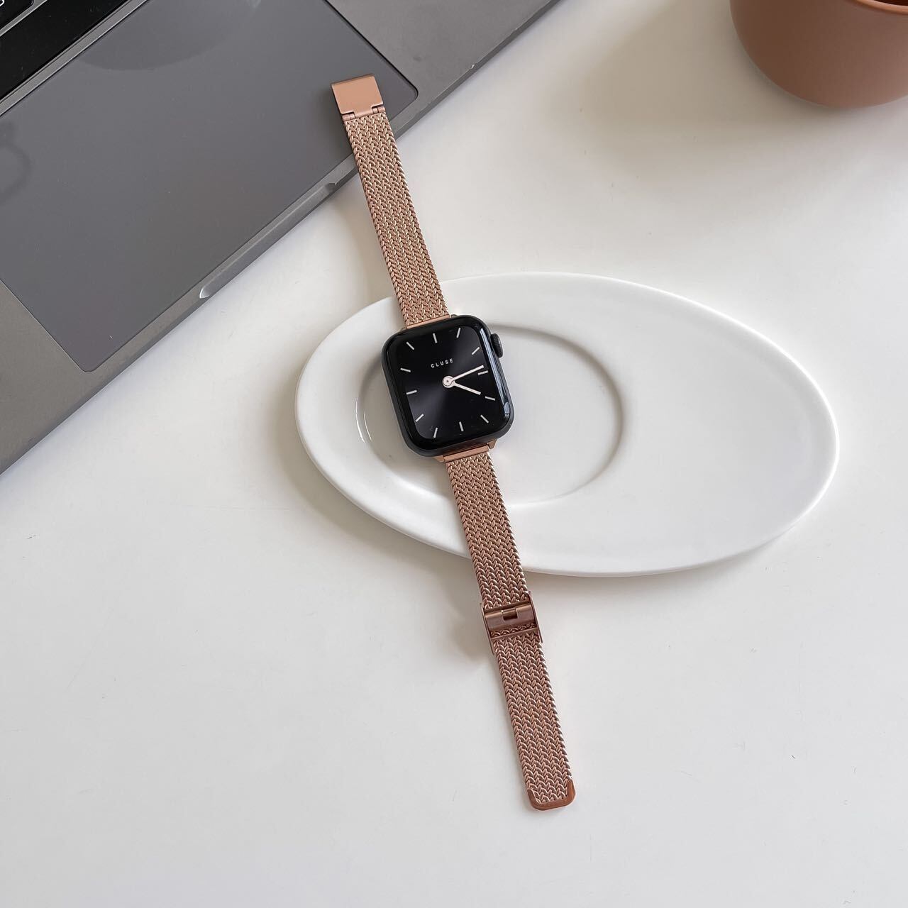 Simple Skinny Apple Watch Band R01167