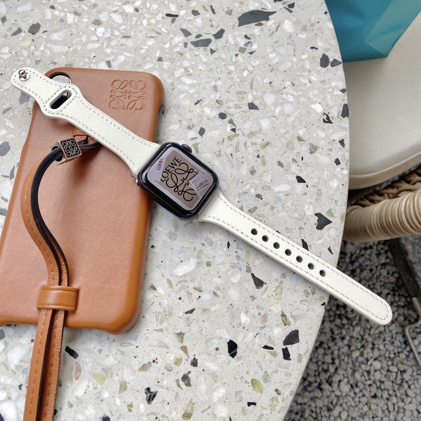 おしゃれなホワイトApple Watch Band アップルウォッチバンド AWB0077