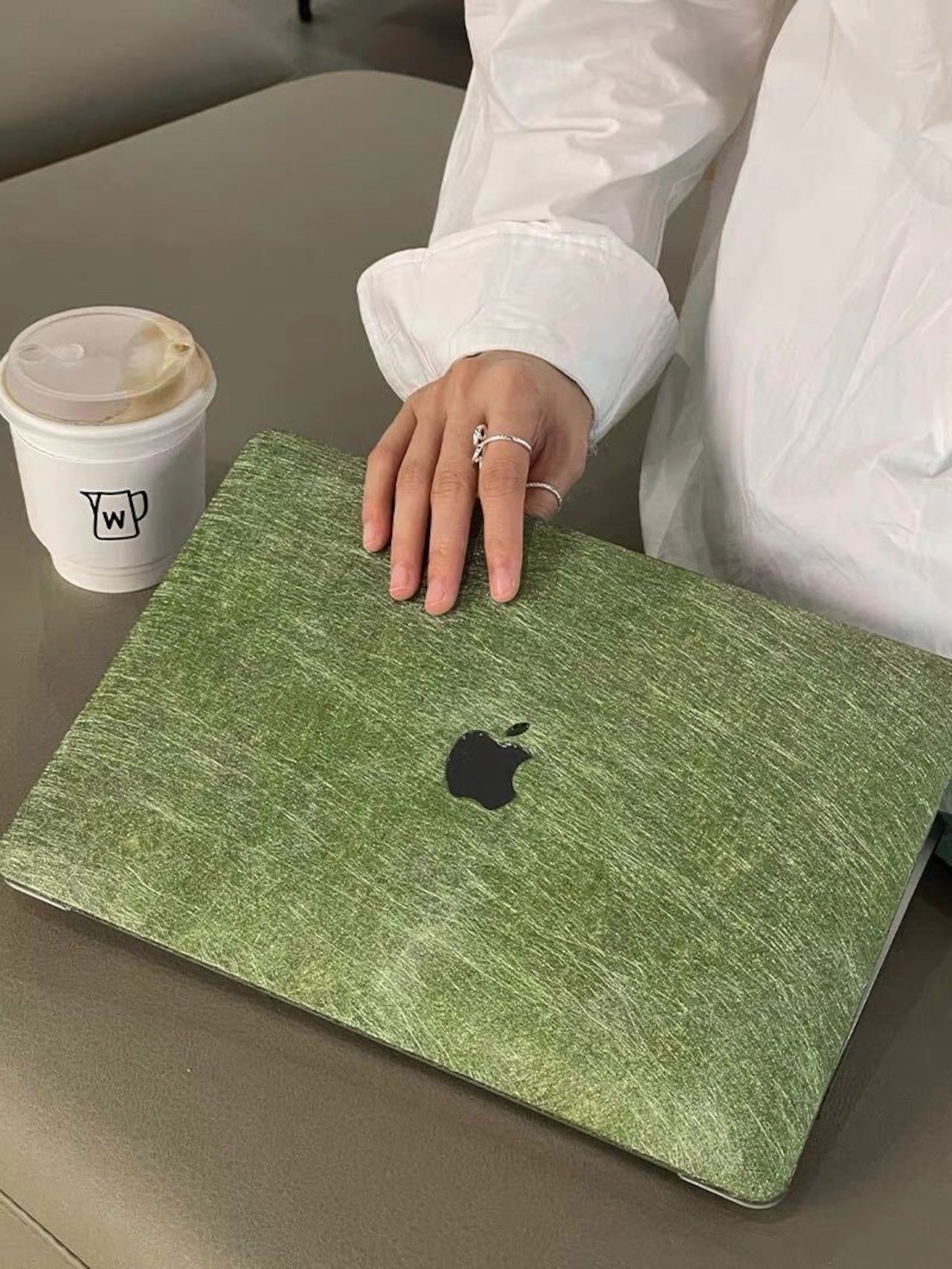 Green Silk Pattern MacBook Cover グリーンシルク柄MacBookカバー R01449