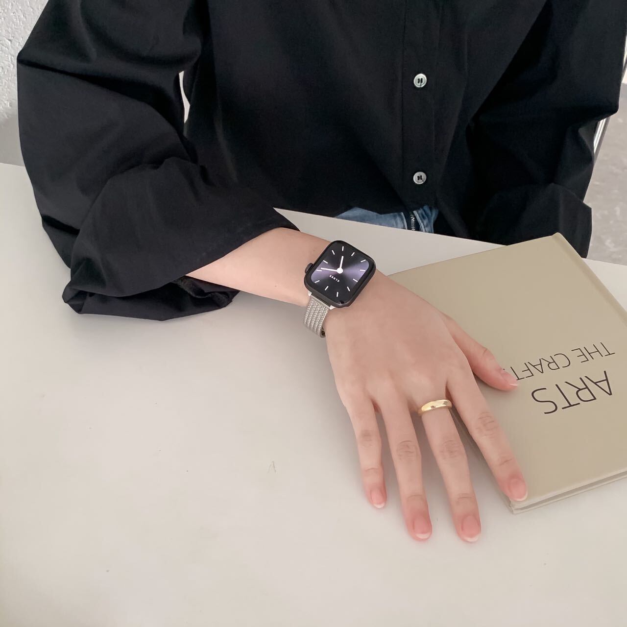 Simple Skinny Apple Watch Band R01167