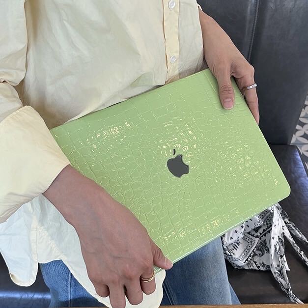 Green Leather MacBook Cover グリーンレザーMacBookカバー R01305