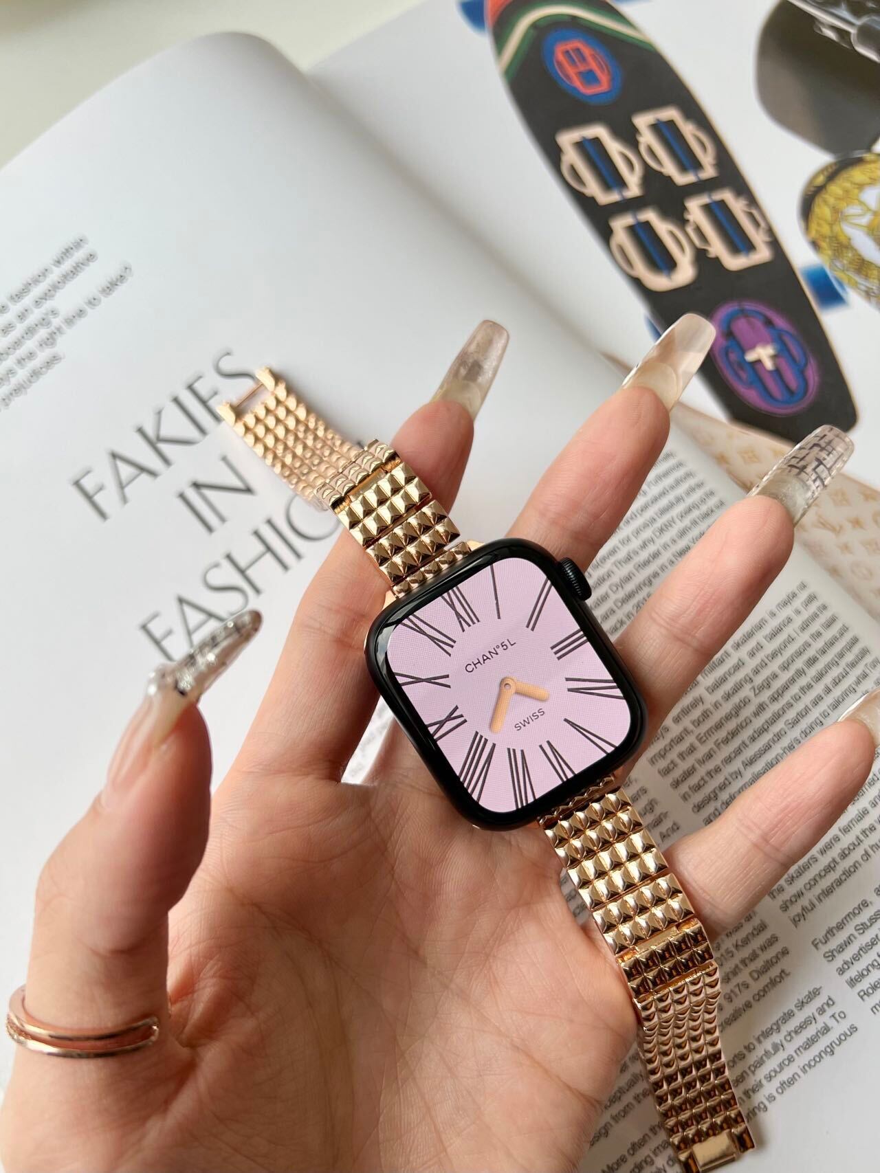 Simple Apple Watch Band R01179