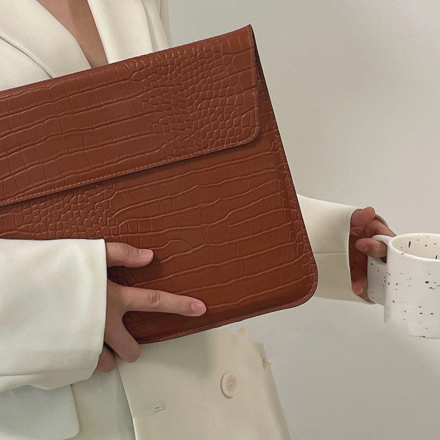Brown Leather MacBook Bag ブラウンレザーMacBookバッグ R02033