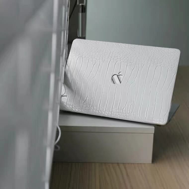 White Leather pattern Macbook ホワイトレザーMacBookカバー MC0026