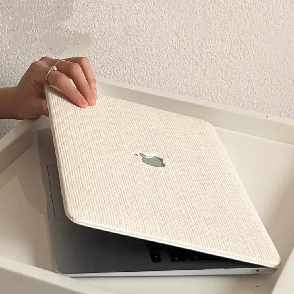 White Cream Weave MacBook Cover ホワイトクリーム編みMacBookカバー R01413
