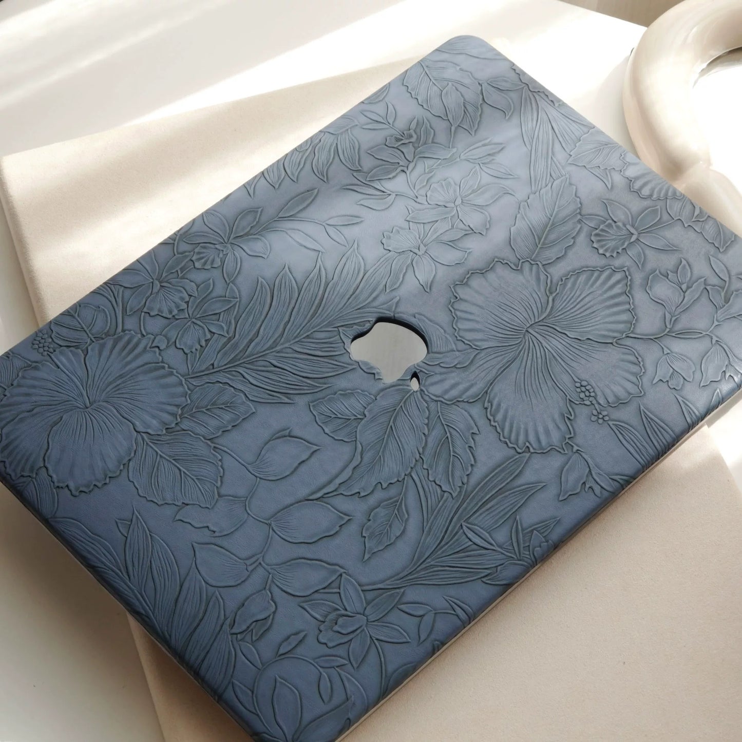 Navy Blue 3D Flower print MacBook Cover ネイビーブルー立体花柄MacBookカバー R02015