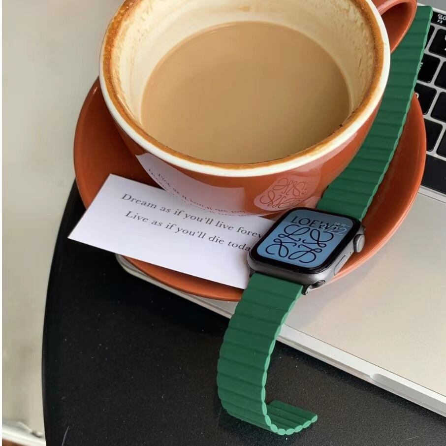 Green Magnet Apple Watch Band グリーンマグネットApple Watchバンド R01236
