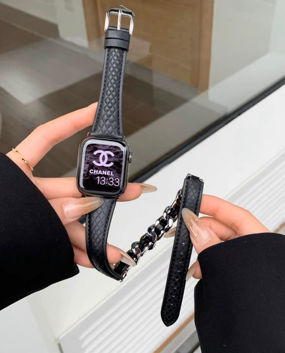 Long Chain Black Leather Apple Watch Band ロングチェーンブラックレザーApple Watchバンド R01327