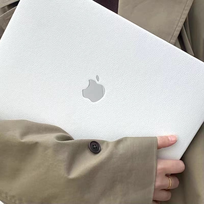 White Leather MacBook Cover ホワイトレザーMacBookカバー R01210