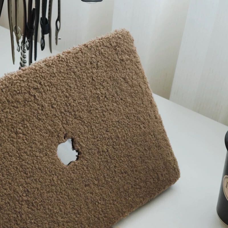Fluffy Brown MacBook Cover モコモコブラウンMacBookカバー R01312