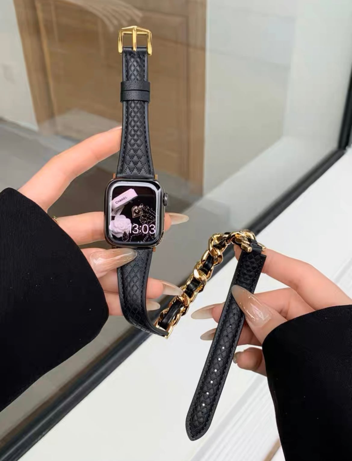 Long Chain Black Leather Apple Watch Band ロングチェーンブラックレザーApple Watchバンド R01327