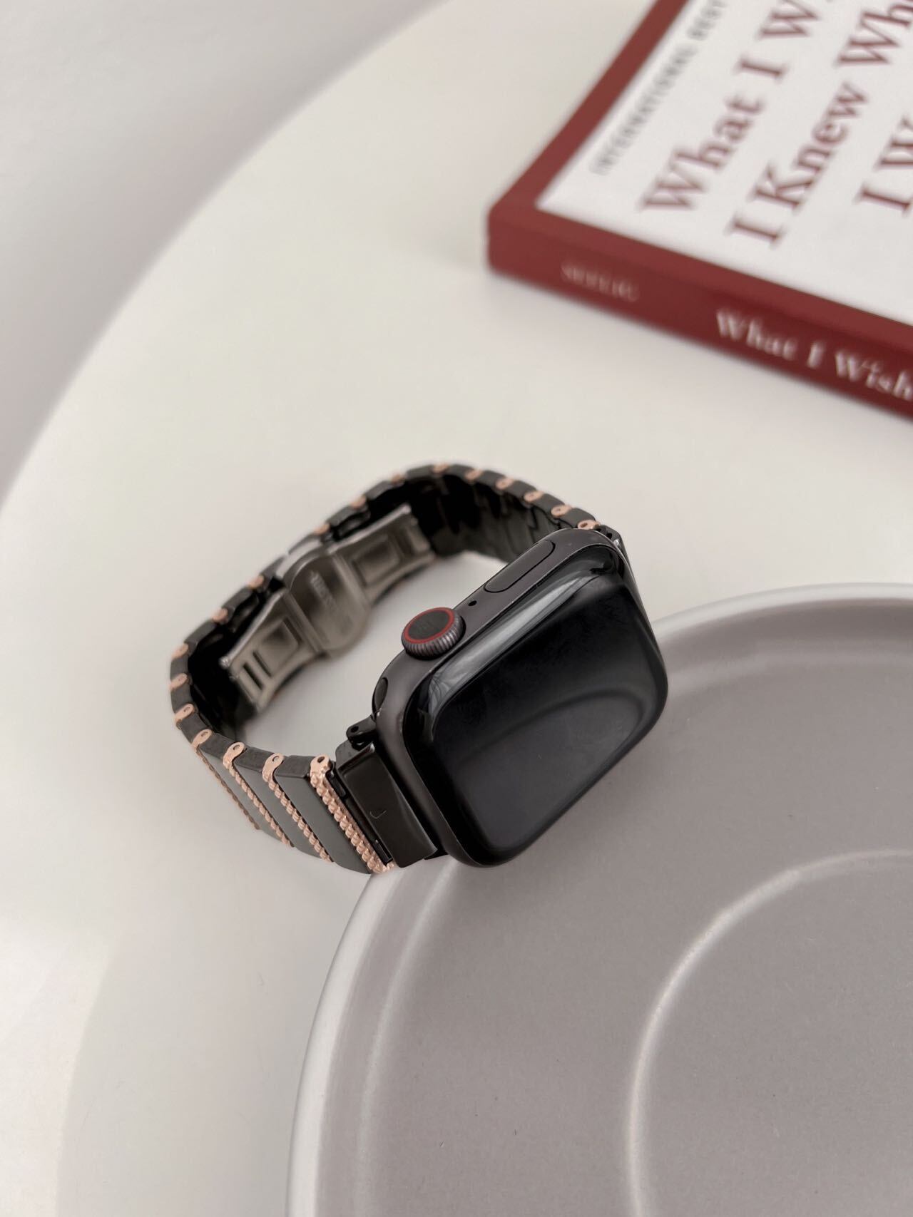Elegant Ceramic Apple Watch Band R01163