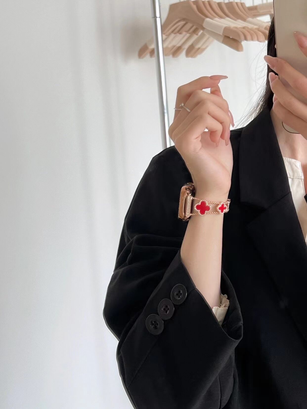 Rose Gold×Red Shining Clover Apple Watch Band キラキラクローバーApple Watchバンド R01249