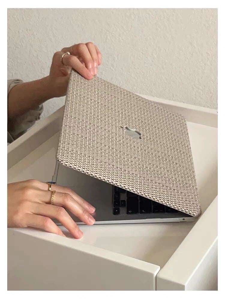 Brown Weave MacBook Cover ブラウン編みMacBookカバー R01415