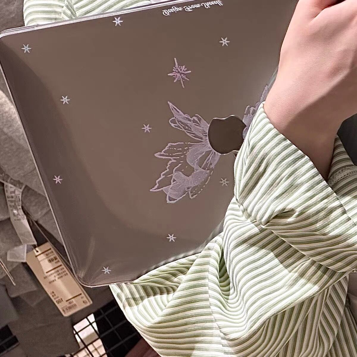 ”Butterfly Effect” Clear Heart MacBook Cover ”バタフライエフェクト”クリアハートMacBookカバー R01386